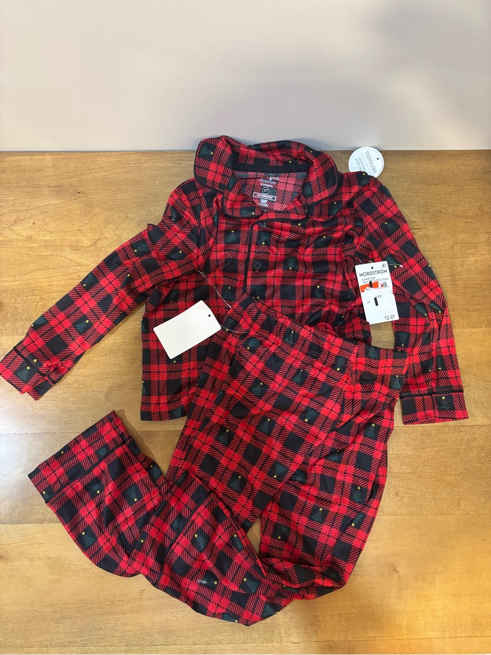 Nordstrom Kids Red and Black Plaid Christmas Tree Pajama Set NWT Size 3T